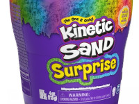 kinetic sand 6059408 Набор "Кинетический песок ароматизированный песок с игрушкой-сюрпризом (113 г)