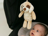 baby mix 56573 Игрушка-подвеска с вибрацией "Собачка"