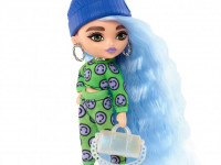 barbie hgp65 păpușă „extra minis” fashionista într-un costum verde cu imprimeu de emoticoane