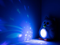 chipolino pil025020owl jucărie de pluș cu proiector și muzică "bufniță"