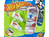 hot wheels hgt46 Игровой набор "Скейтборд и обувь" (в асс.)