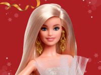barbie jbh95 păpușă de colecție "holiday 2025" blondă