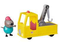 peppa pig f9519 set de joc "mașina de remorcare a bunicului câine"