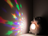 chipolino pil02511lhed jucărie de pluș cu proiector și muzică "arici"