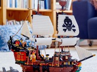 lego creator 31109 constructor "nava de pirati" (1260 el.)