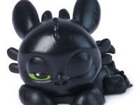 spin master 6075577 ouă surpriză "toothless tales"
