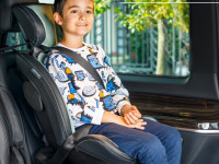 chipolino scaun auto hypnotic i-size isofix 360 &deg;c (40-150 cm.) stkhyp0254bb blackberry